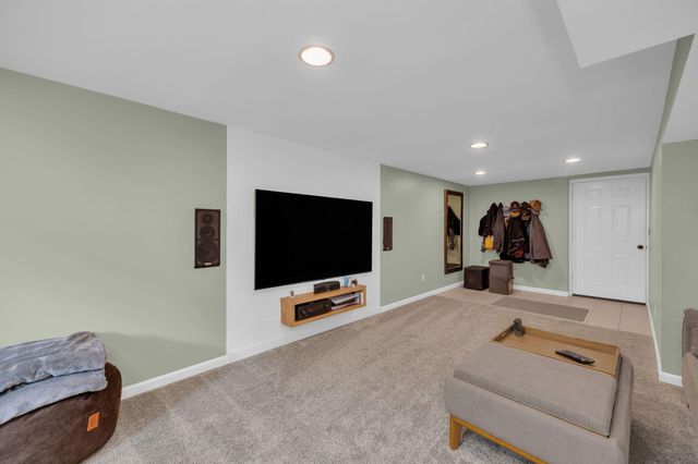 758 Meadow View Drive, Villa Hills, KY 41017