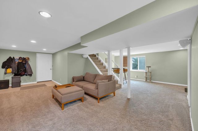 758 Meadow View Drive, Villa Hills, KY 41017