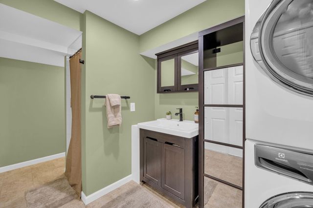 758 Meadow View Drive, Villa Hills, KY 41017