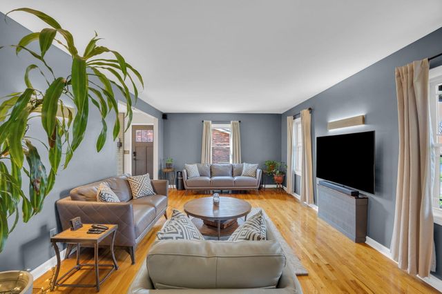 758 Meadow View Drive, Villa Hills, KY 41017