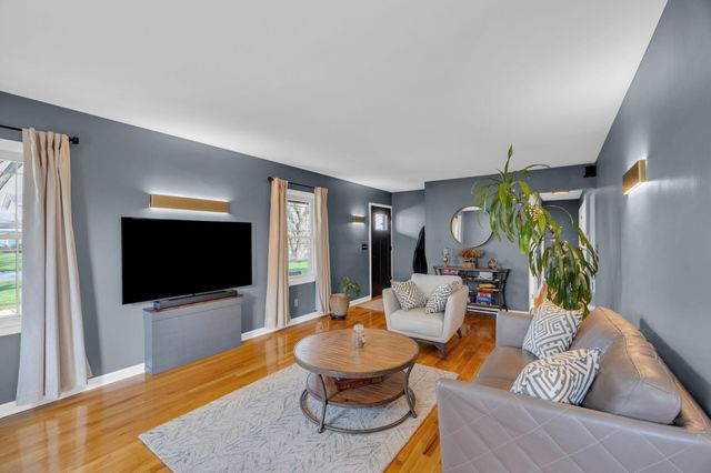 758 Meadow View Drive, Villa Hills, KY 41017