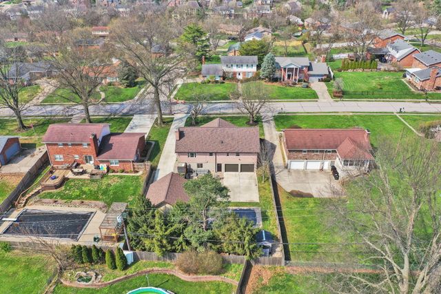 758 Meadow View Drive, Villa Hills, KY 41017