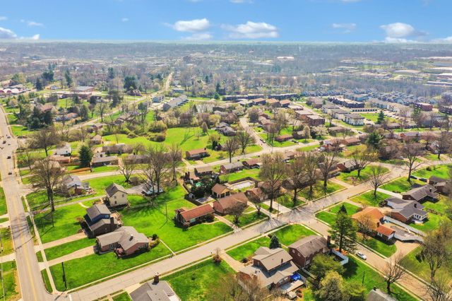 758 Meadow View Drive, Villa Hills, KY 41017