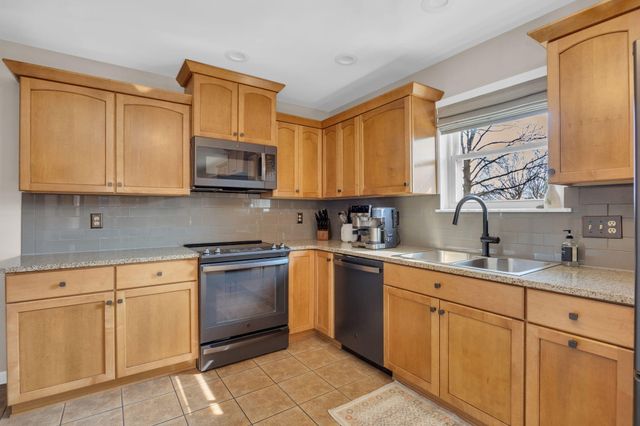 758 Meadow View Drive, Villa Hills, KY 41017