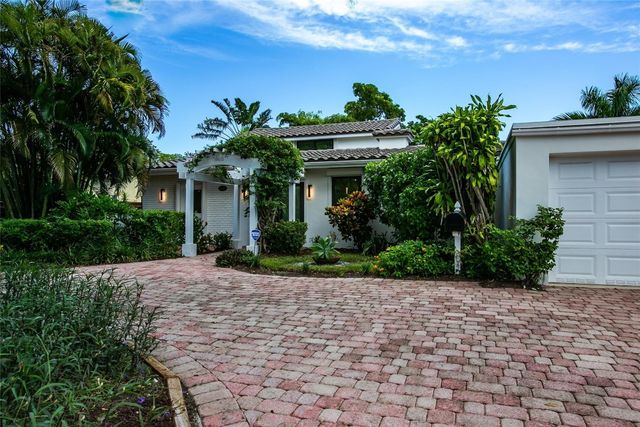 1806 NE 22nd Terrace, Fort Lauderdale, FL 33305