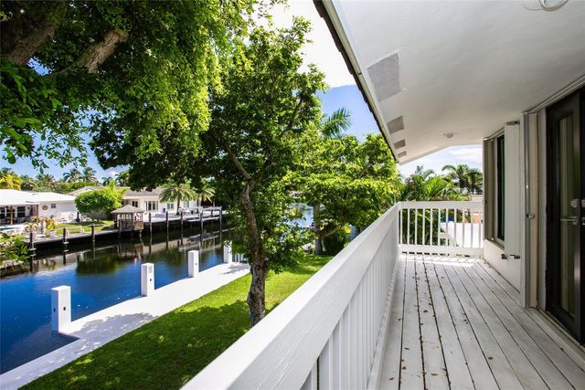 1806 NE 22nd Terrace, Fort Lauderdale, FL 33305