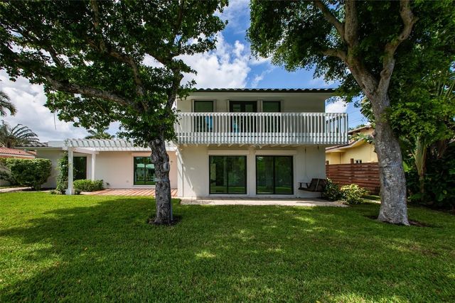 1806 NE 22nd Terrace, Fort Lauderdale, FL 33305