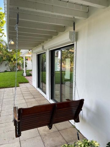 1806 NE 22nd Terrace, Fort Lauderdale, FL 33305