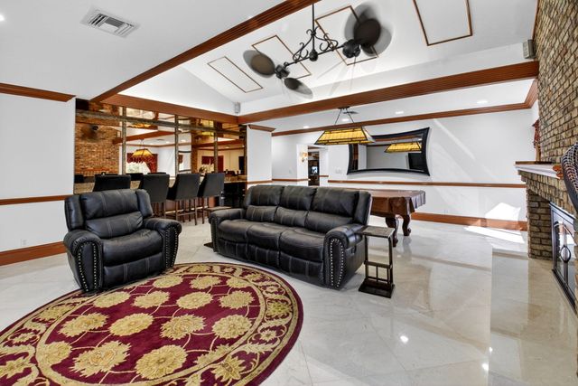 10965 La Reina Road, Delray Beach, FL 33446