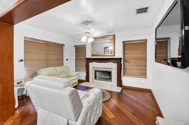 10965 La Reina Road, Delray Beach, FL 33446