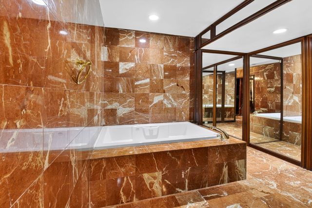 10965 La Reina Road, Delray Beach, FL 33446