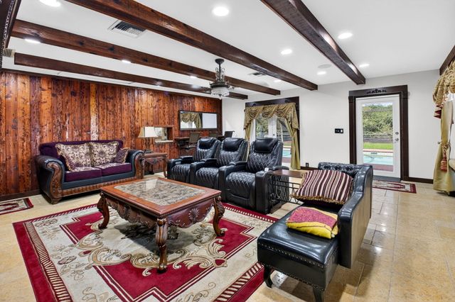 10965 La Reina Road, Delray Beach, FL 33446