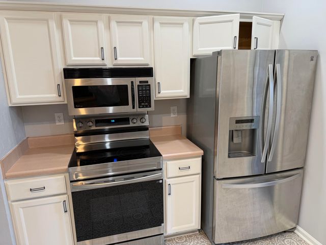 501 PANTHERBURN CIR, Memphis, TN 38018