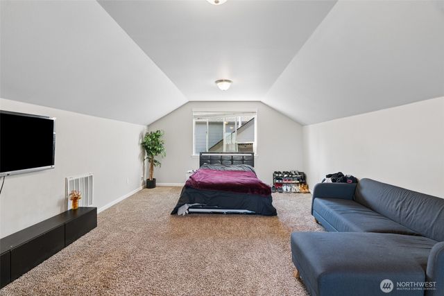 20115 20th Avenue E, Spanaway, WA 98387