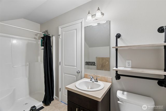 20115 20th Avenue E, Spanaway, WA 98387