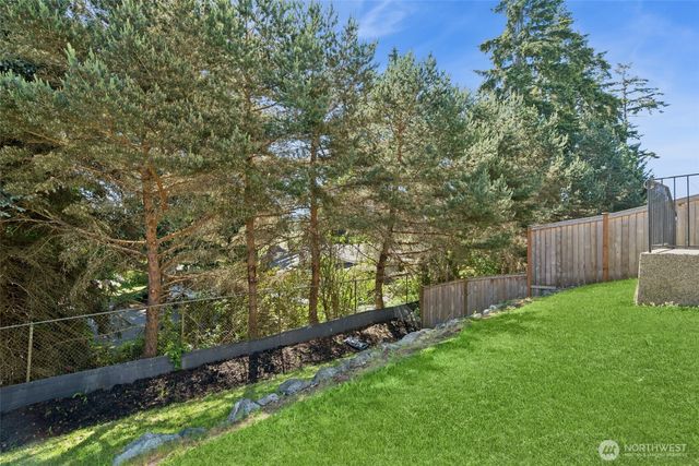 20115 20th Avenue E, Spanaway, WA 98387