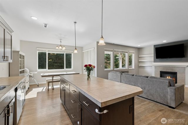 20115 20th Avenue E, Spanaway, WA 98387