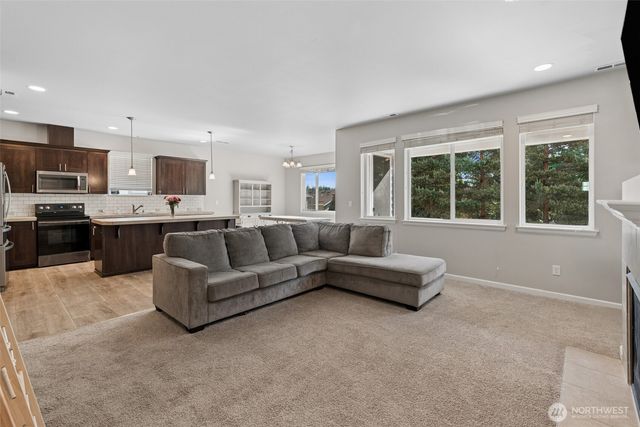 20115 20th Avenue E, Spanaway, WA 98387