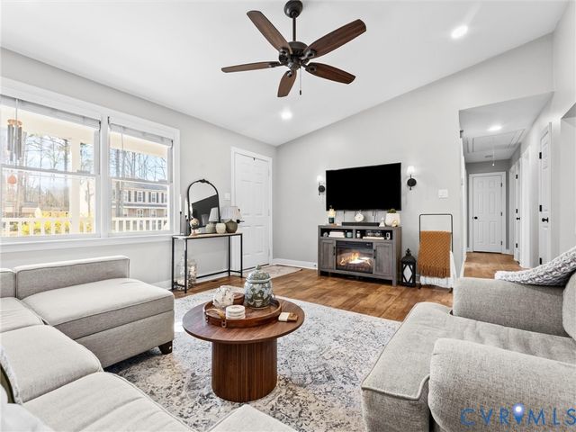 4507 Parrish Branch Rd, Midlothian, VA 23112