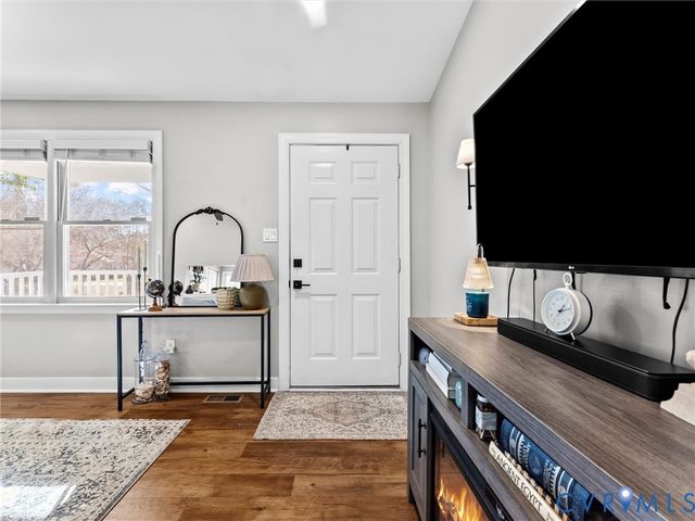 4507 Parrish Branch Rd, Midlothian, VA 23112