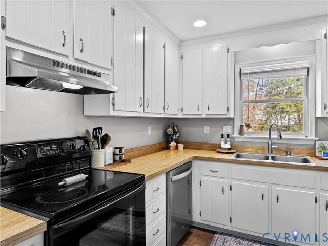 4507 Parrish Branch Rd, Midlothian, VA 23112