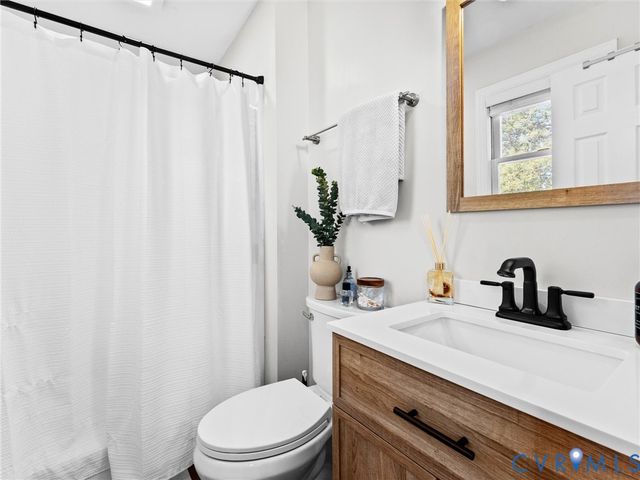 4507 Parrish Branch Rd, Midlothian, VA 23112