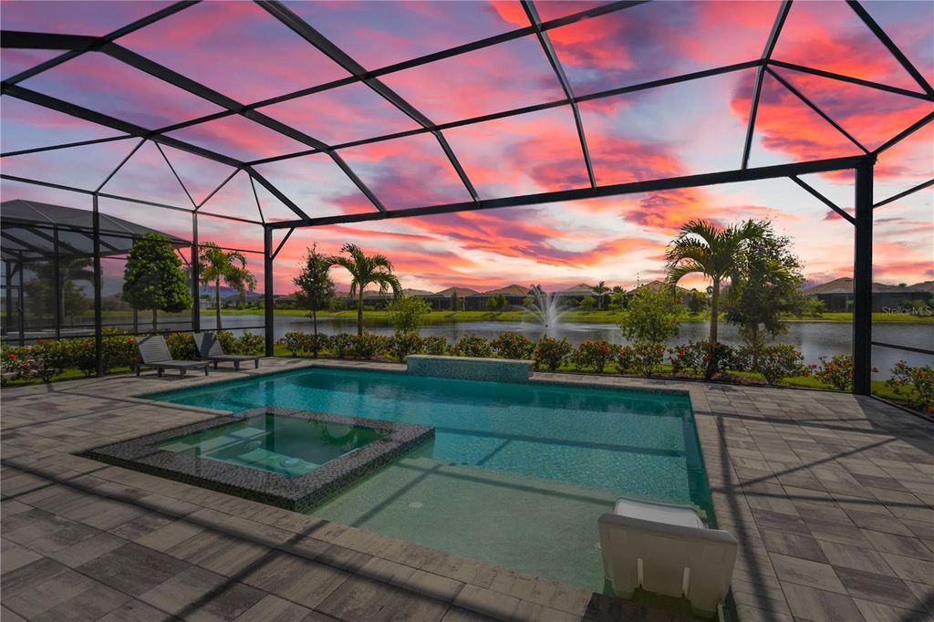 8241 PAVIA WAY, Lakewood Ranch, FL 34202