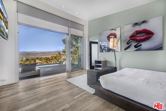 7275 Mulholland Drive, Los Angeles, CA 90068