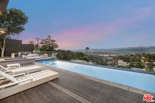 7275 Mulholland Drive, Los Angeles, CA 90068