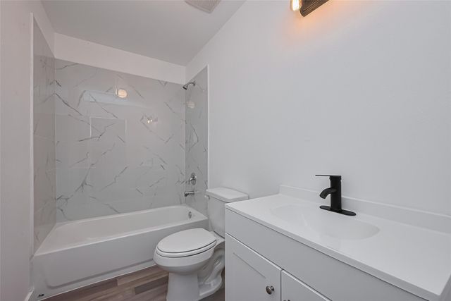 9007 Hilda Street, Houston, TX 77033