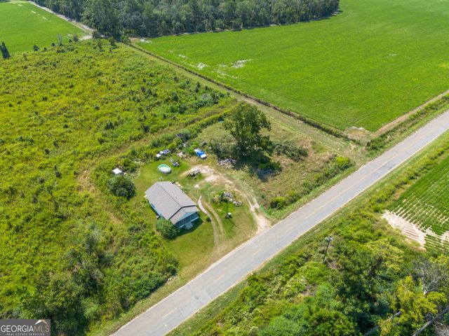 1671 Warren Carter Road, Douglas, GA 31533