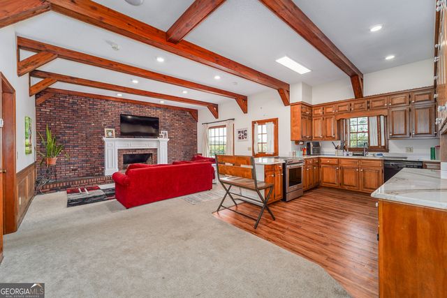 1671 Warren Carter Road, Douglas, GA 31533