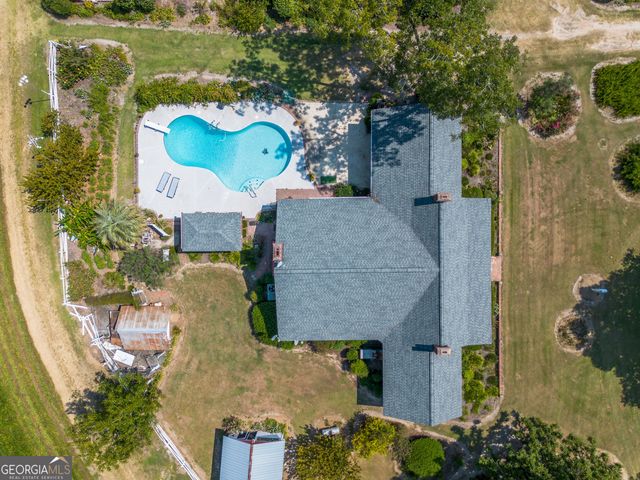 1671 Warren Carter Road, Douglas, GA 31533