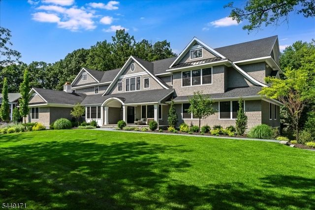 330 Hartshorn Dr, Millburn Twp., NJ 07078