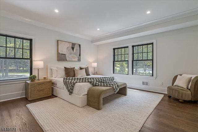 330 Hartshorn Dr, Millburn Twp., NJ 07078