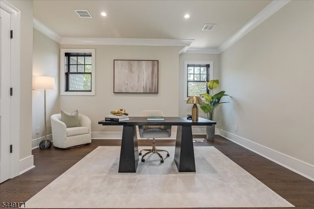330 Hartshorn Dr, Millburn Twp., NJ 07078