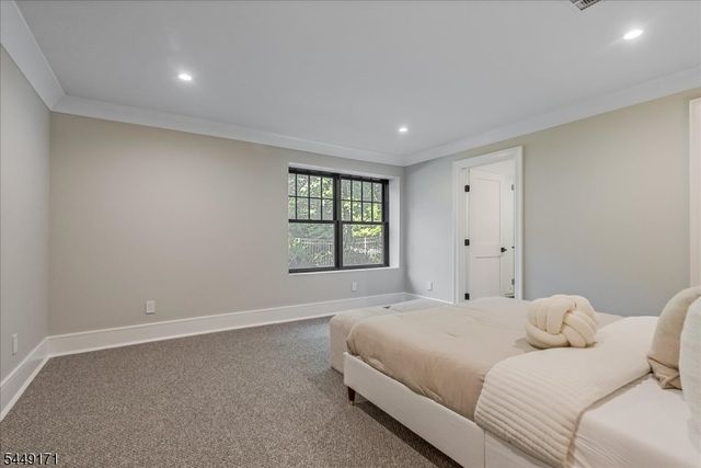 330 Hartshorn Dr, Millburn Twp., NJ 07078
