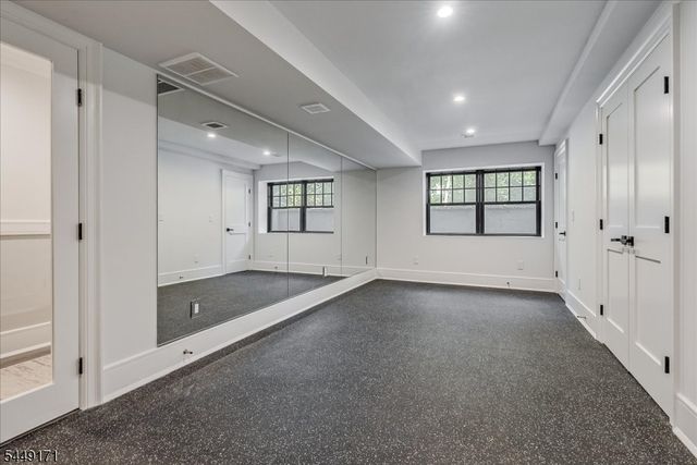 330 Hartshorn Dr, Millburn Twp., NJ 07078