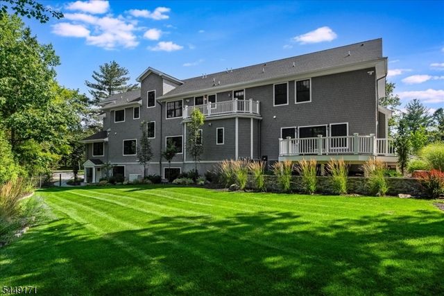 330 Hartshorn Dr, Millburn Twp., NJ 07078