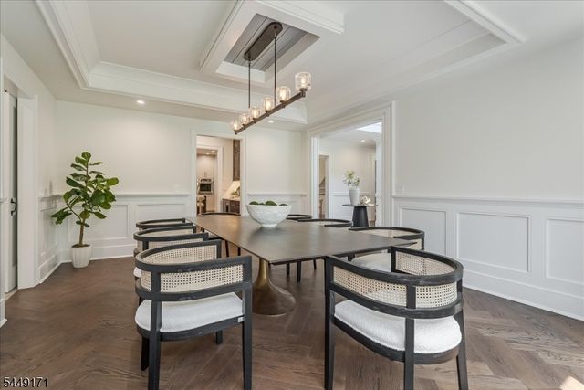 330 Hartshorn Dr, Millburn Twp., NJ 07078