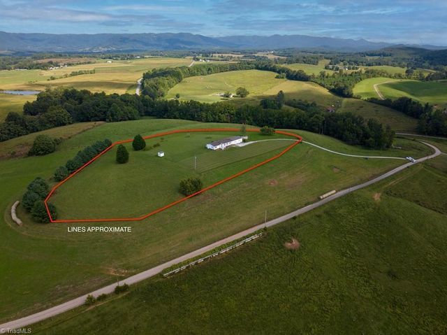 172 Hayden Road, Claudville, VA 24076