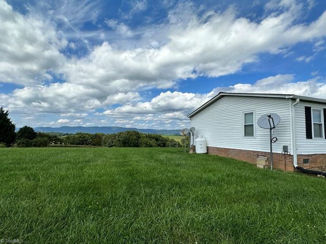 172 Hayden Road, Claudville, VA 24076