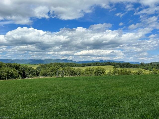 172 Hayden Road, Claudville, VA 24076