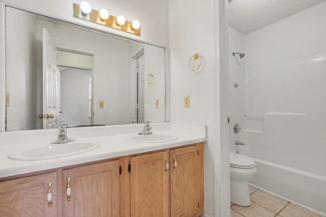 507 Johnny Bench Cv, NE, La Vergne, TN 37086