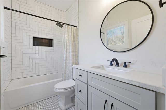 5969 Kenn Manor Way, Norcross, GA 30071