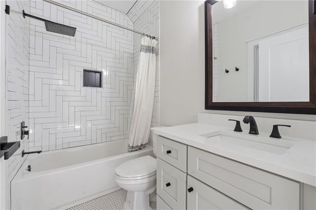 5969 Kenn Manor Way, Norcross, GA 30071