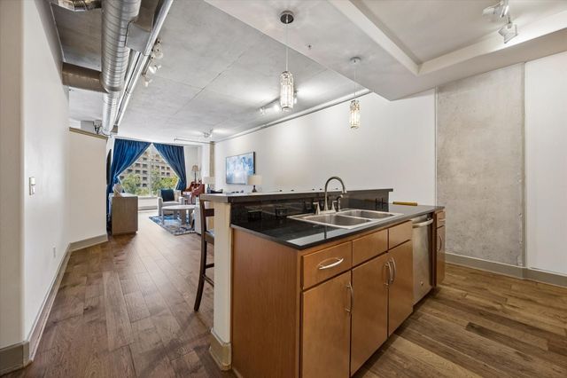 1901 Post Oak Boulevard 508, Houston, TX 77056
