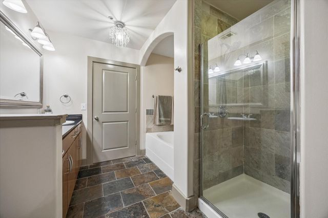 1901 Post Oak Boulevard 508, Houston, TX 77056