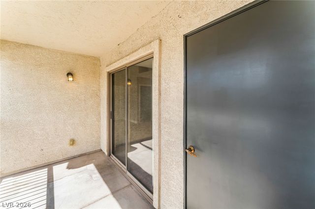 8000 BADURA Avenue 2070, Las Vegas, NV 89113
