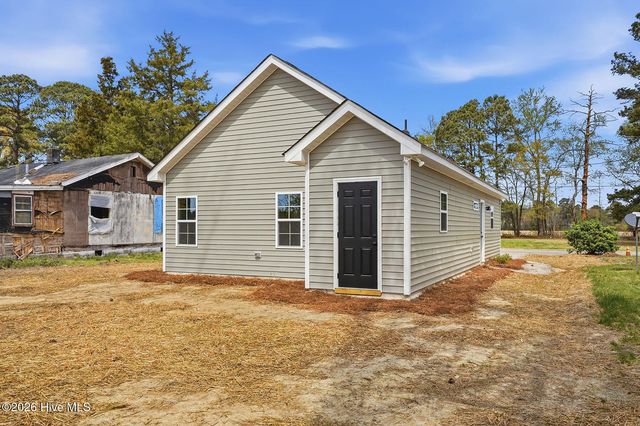 203 Booker Street NW, Pikeville, NC 27863